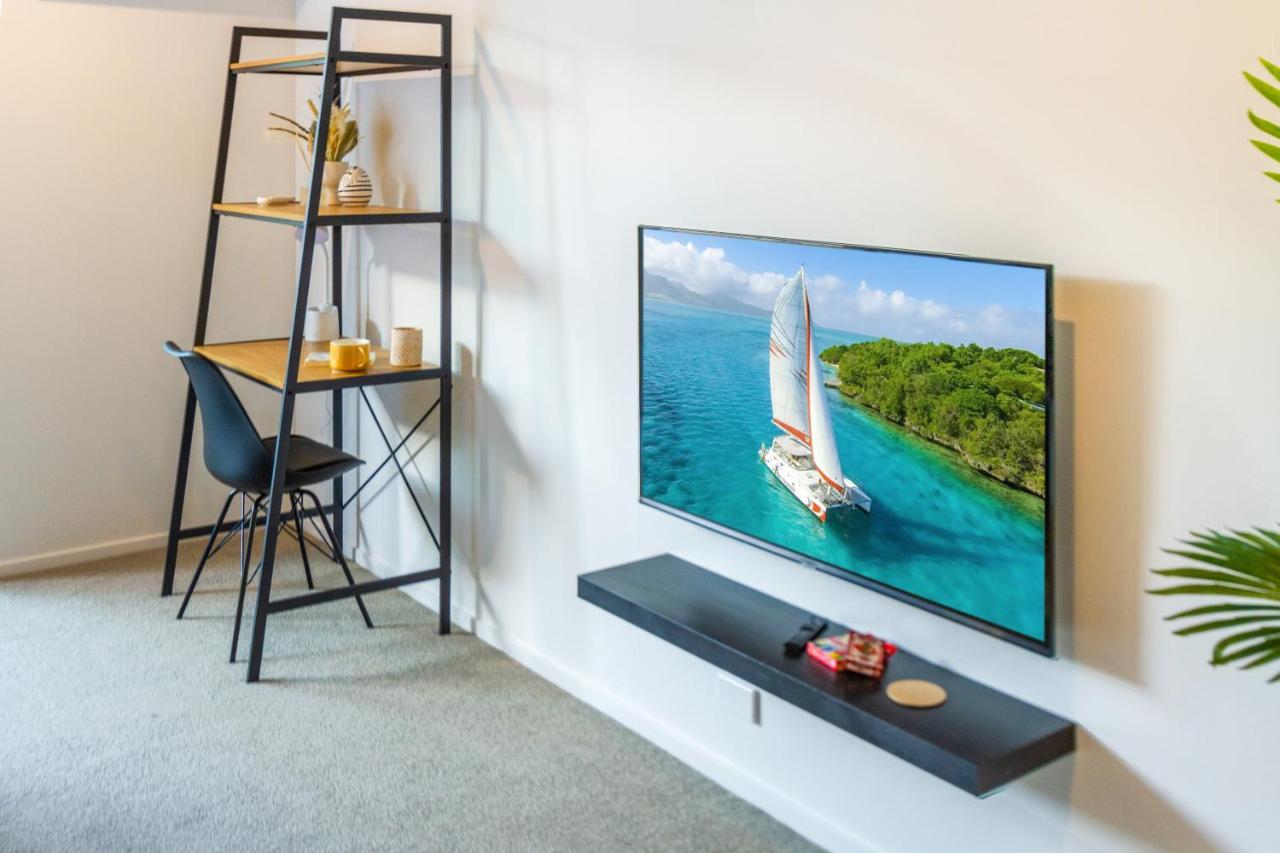 City Lights Retreat With Carpark 2 Bed 2 Bath كريستتشيرش المظهر الخارجي الصورة