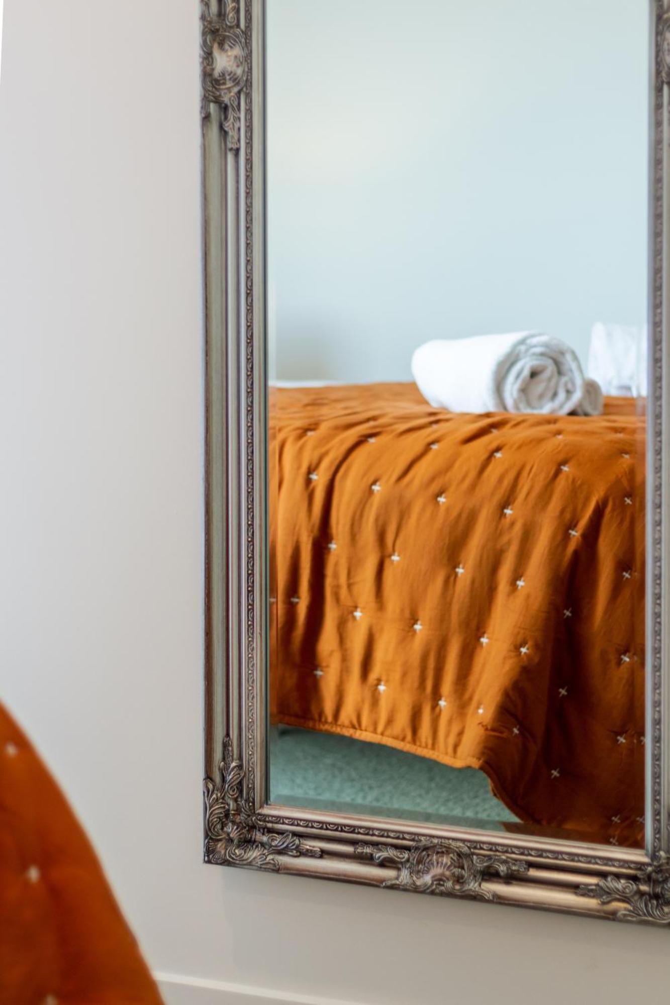 City Lights Retreat With Carpark 2 Bed 2 Bath كريستتشيرش المظهر الخارجي الصورة
